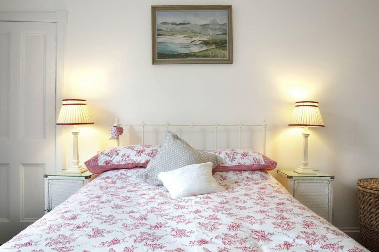 5 Star Beautiful & Vintage, Spacious Apt In Chic Location! 에든버러 외부 사진