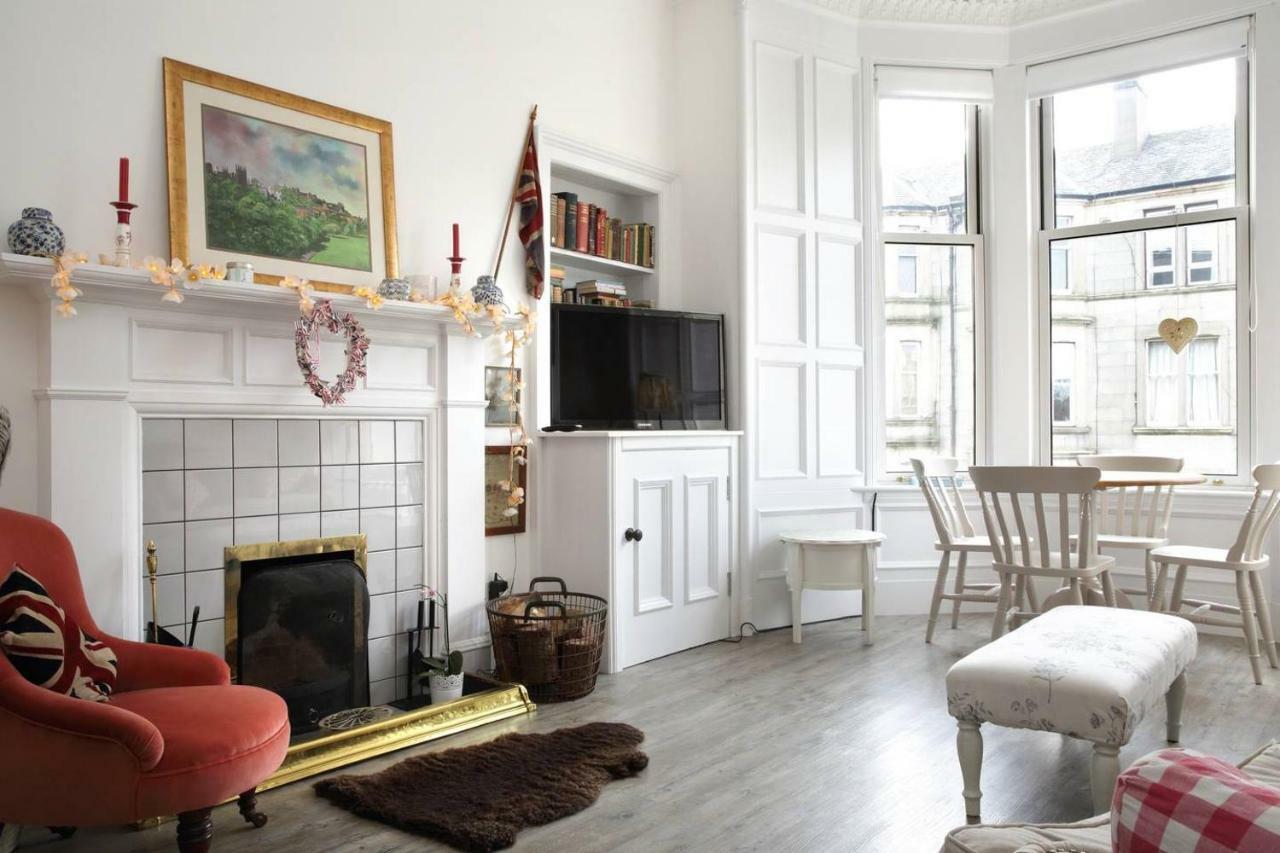 5 Star Beautiful & Vintage, Spacious Apt In Chic Location! 에든버러 외부 사진